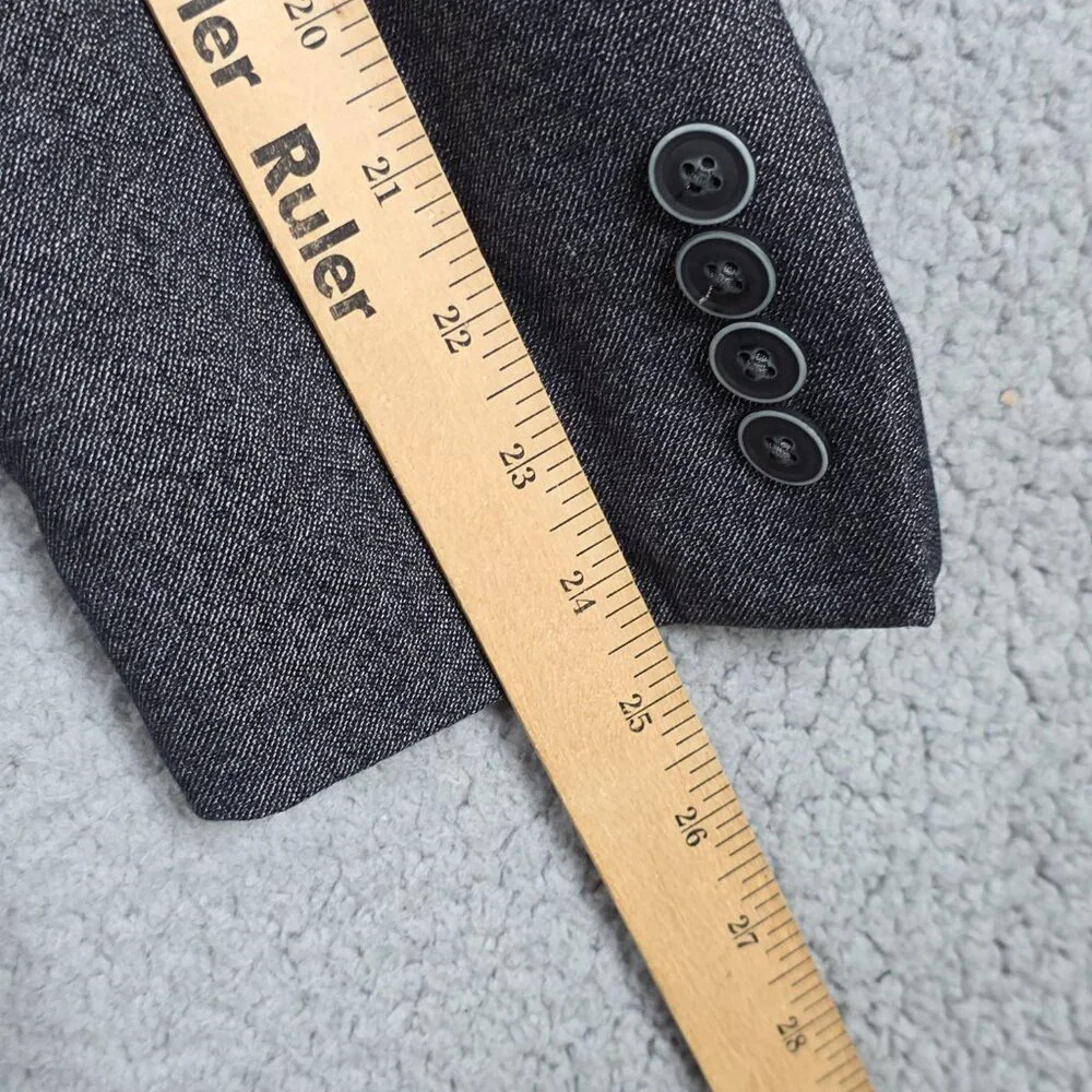 Van Heusen Sport Coat Mens Size 40R Charcoal Tweed Slim Fit 2 Button Blazer